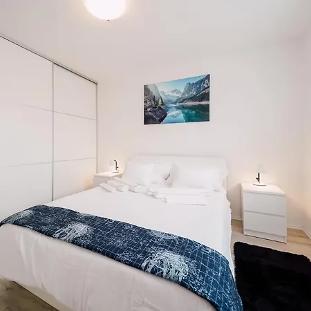 Apartment Leo Near Bridge *