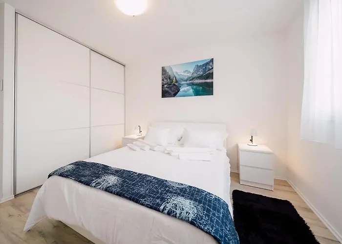 Appartement Leo Near Bridge *