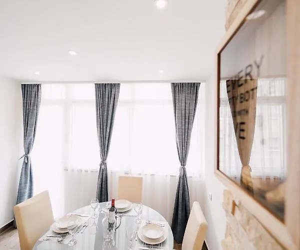 Appartement Leo Near Bridge Zadar