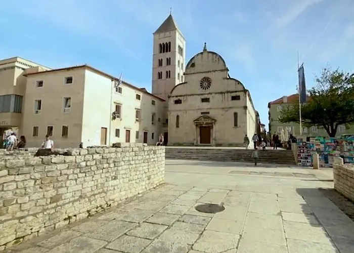 Appartement Leo Near Bridge *