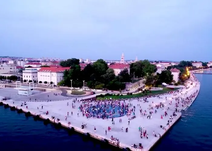 Leo Near Bridge Appartement *